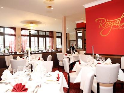 Hochzeit - interne Bewirtung - Buckow - Das Restaurant Royal des Lakeside Burghotel nahe Berlin. - The Lakeside Burghotel zu Strausberg
