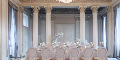 Hochzeit - Hochzeits-Stil: Fine-Art - Hessen - Der Festsaal des Schloss Philippsruhe. - Schloss Philippsruhe