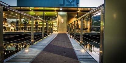 Hochzeit - Preisniveau: hochpreisig - Wels (Wels) - Blick auf das JKU Teichwerk in Linz. - JKU Teichwerk