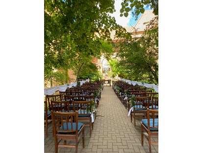 Hochzeit - Art der Location: Hotel - Trauung auf der Brücke - Wasserburg Turow