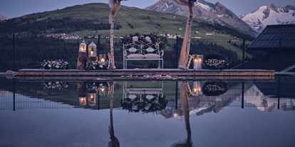 Hochzeit - Parkplatz: kostenpflichtig - Österreich - Hochzeitslocation | Verlobungslocation | Bärensee mit Bergpanorama | Sommer 2020 - MY ALPENWELT Resort****SUPERIOR
