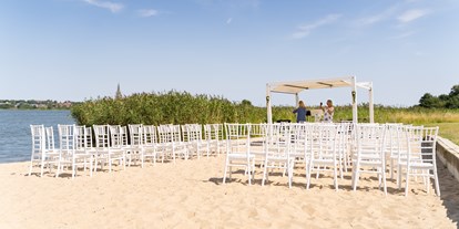 Hochzeit - Umgebung: am See - Strandrestaurant Marienbad
