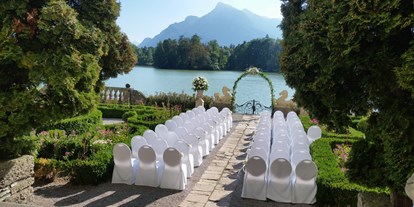 Hochzeit - Umgebung: mit Seeblick - Krispl - Standesamtliche Trauung am Weiher - Hotel Schloss Leopoldskron