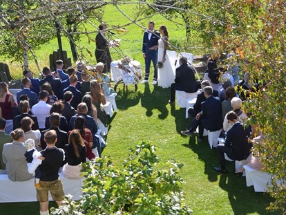 Hochzeit - Hochzeitsessen: mehrgängiges Hochzeitsmenü - Wels (Wels) - Zeremonie am Panoramaplatz - Vedahof - Gramastetten