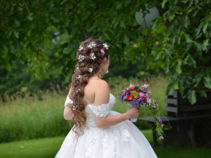 Hochzeit - Hochzeits-Stil: Traditionell - Oberösterreich - Die Braut am Vedahof - Vedahof - Gramastetten