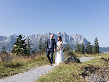 Hochzeit - Geeignet für: Gala, Tanzabend und Bälle - Österreich - Shooting am See - jezz AlmResort Ellmau