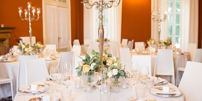 Hochzeit - Personenanzahl - Serpiano - Die Räume im Erdgeschoss bieten Platz für Buffet-Dinner und Placé-Lunch. - Villa Piceni