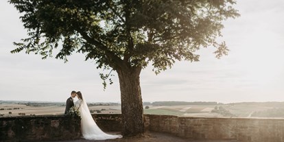 Hochzeit - Geeignet für: Eventlocation - Murrhardt - Die Burg Stettenfels bietet zahlreiche tolle Spots für herrliche Brautpaar-Fotos. - Burg Stettenfels