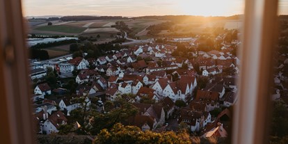 Hochzeit - Frühlingshochzeit - Region Schwaben - Ein Blick auf den idylischen Ort Untergruppenbach. - Burg Stettenfels