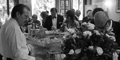 Hochzeit - Trauung im Freien - Italien - Villa dei Cipressi