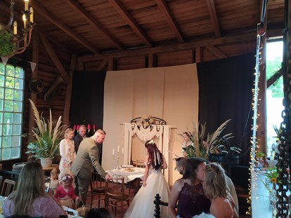Hochzeit - Art der Location: Scheune - Tauche - ...Trauung in der Scheune... - Alte Försterei
