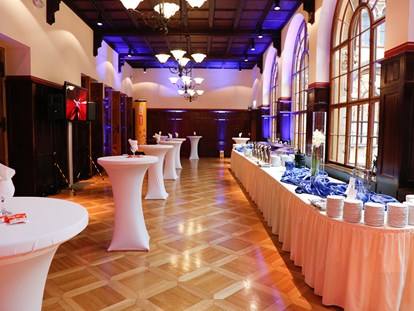 Hochzeit - nächstes Hotel - Das Portico eignet sich sehr gut für ein Buffet ... - Palais Ferstel