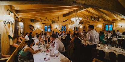 Hochzeit - Hochzeitsessen: À la carte - Die Forsthofalm mit Platz für bis zu 100 Hochzeitsgäste. - Forsthof Almhütte