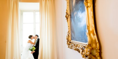 Hochzeit - Trauung im Freien - Oberösterreich - Hochzeitsfoto Prunkraum - Schlosshotel Mondsee