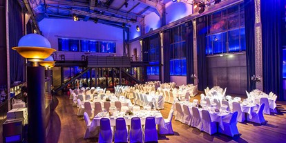 Hochzeit - Geeignet für: Firmenweihnachtsfeier - Bottrop - Halle9 mit Tafeln  - Halle9 Casino Zollverein 