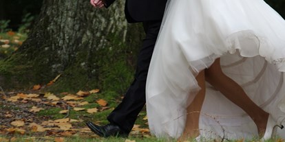 Hochzeit - wolidays (wedding+holiday) - 5 ha Park laden zu tollen Hochzeitsfotos ein - Barockschloss Oberlichtenau