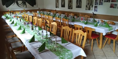 Hochzeit - Geeignet für: Hochzeit - Schäffern - Saal bis ca. 40 Personen - Gasthaus zur Dorfwirtin
