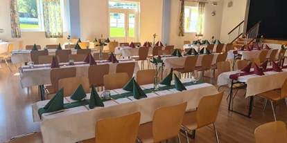 Hochzeit - Umgebung: am Land - Forchtenstein - Saal bis ca. 500 Personen - Gasthaus zur Dorfwirtin
