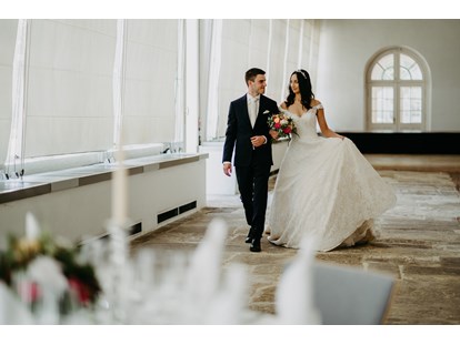 Hochzeit - Art der Location: Wintergarten - Der Westflügel fasst bis zu 220 Personen bei Aufbau einer Hochzeitstafel. - Orangerie im Schlosspark Eisenstadt