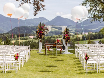 Hochzeit - Herbsthochzeit - Pyhrn Eisenwurzen - Trauung vor der Villa - Villa Bergzauber