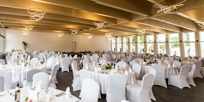 Hochzeit - Oberösterreich - Festsaal - Bankettbestuhlung für 200 Gäste - Villa Bergzauber