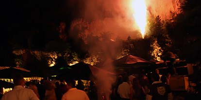 Hochzeit - Parkplatz: kostenlos - Region Schwaben - Feuerwerk zur Hochzeit - Hotel und Restaurant Lochmühle