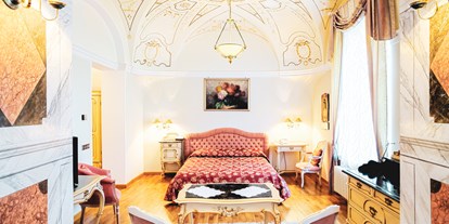 Hochzeit - Hochzeits-Stil: Boho-Glam - Italien - Sissi Suite - die perfekte Hochzeitssuite - Grand Hotel Imperial