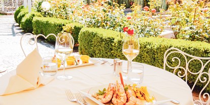 Hochzeit - Art der Location: Villa - Levico Terme - Speisen Sie bei herrlichem Wetter in unserem Außenbereich - Grand Hotel Imperial