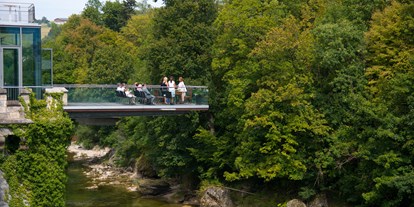 Hochzeit - Art der Location: im Freien - Klam - Näher am Fluss - die Plattform für bis zu 40 Personen - Schloss Rothschild