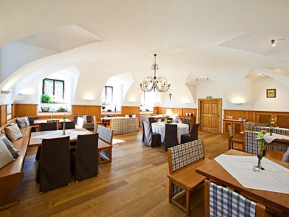 Hochzeit - nächstes Hotel - Raum "Birnenstube" - Der Stiftsmeierhof Seitenstetten