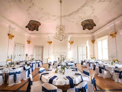 Hochzeit - Hochzeitsessen: À la carte - Festsaal im Schloss Horneck - Schlosshotel Horneck