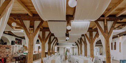 Hochzeit - Hochzeits-Stil: Vintage - Oberösterreich - Der Festsaal vom Meierhof Aigen-Schlägl für eure Traumhochzeit. - Meierhof Aigen-Schlägl