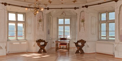 Hochzeit - Hochzeits-Stil: Boho-Glam - Italien - Fürstenzimmer auf Schloss Bruneck