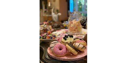 Hochzeit - Hochzeitsessen: À la carte -  Candybar  - Strandhotel Vier Jahreszeiten Buckow