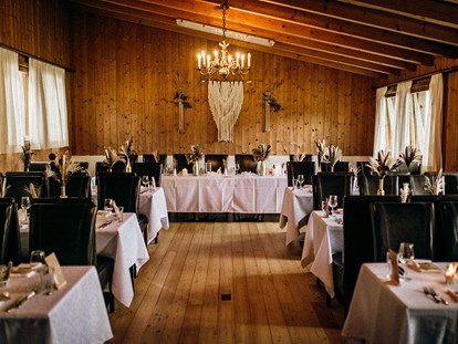 Hochzeit - Hochzeits-Stil: Boho-Glam - Stumm - Bogner Aste 