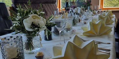 Hochzeit - Geeignet für: Firmenweihnachtsfeier - Bayrischzell - Hochzeitsmahl mit Blick auf den See - Restaurant Fischerstube