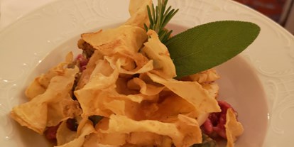 Hochzeit - Niederösterreich - Maispouladenbrust auf bunten Spätzle - Hochzeitslocation - Hotel - Eventrestaurant - Pedros