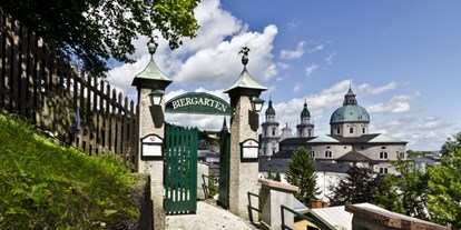 Hochzeit - Salzburg - Eingang zum Gastgarten - Restaurant Stieglkeller - Salzburg