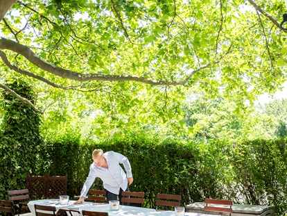 Hochzeit - Candybar: Saltybar - Gramatneusiedl - Gastgarten mit Naturschatten - Das Chadim