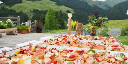 Hochzeit - Umgebung: am Land - Kitzbühel - Hausgemachte Brötchen - Die Almen - Saalbach Hinterglemm 