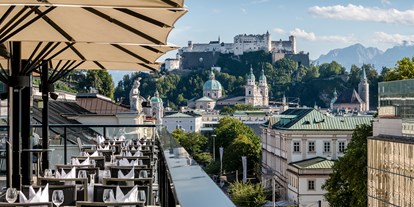 Hochzeit - Ladestation für Elektroautos - IMLAUER Sky Bar & Restaurant sowie Terrasse - IMLAUER Hotel Pitter Salzburg