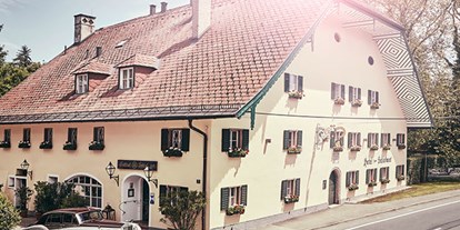 Hochzeit - Art der Location: Gasthaus - Krispl - Außenansicht - ****Hotel Schlosswirt zu Anif