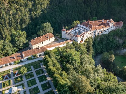 Hochzeit - Umgebung: am See - Schloss mit Historischem Garten by Kasofoto - Gartenschloss Herberstein