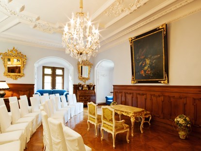 Hochzeit - Art der Location: Weingut/Heuriger - Standesamt oder freie Zeremonie im Salon  - Gartenschloss Herberstein