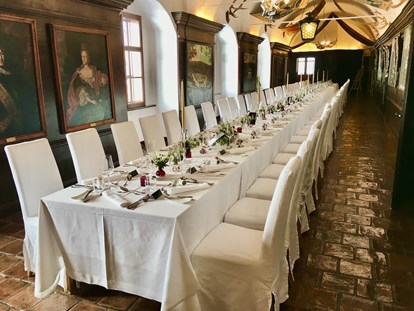 Hochzeit - Hochzeitsessen: Catering - Bad Blumau - Hochzeitsdinner im Sattelraum  - Gartenschloss Herberstein