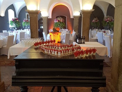 Hochzeit - Hochzeitsessen: Catering - Oberösterreich - Hochzeit - Schloss Mühldorf