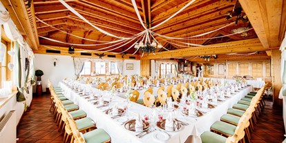 Hochzeit - Trauung im Freien - Bezirk Klagenfurt-Land - Vintage Hochzeitstafel für 100 Personen - Gipfelhaus Magdalensberg