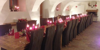 Hochzeit - Umgebung: in Weingärten - Oberösterreich - Gewölbe mit offenen Kamin - Michlhof zu Haitzing, nähe Laakirchen