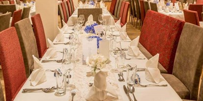 Hochzeit - wolidays (wedding+holiday) - Stuhlfelden - Die Tischeinteilung kann individuell gestaltet werden - Hotel Gasthof Flatscher