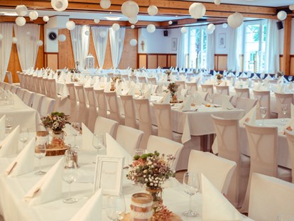 Hochzeit - Hochzeits-Stil: Boho-Glam - PreunerWirt - Location, Hof & Wirtshaus